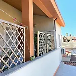 Il Fenicottero Rosa 住宿加早餐酒店 Càbras